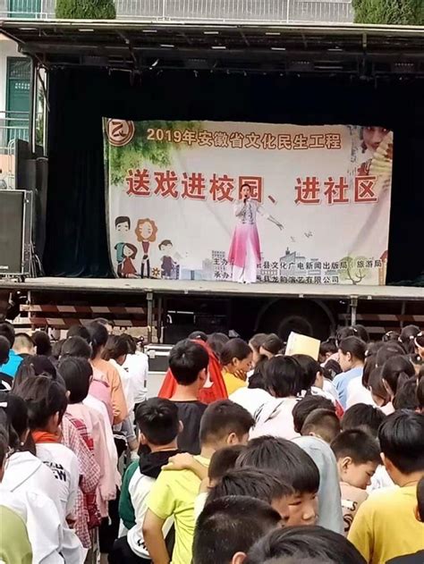 戏剧文学编辑部编委会